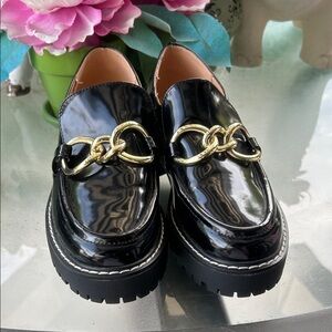 Princess Polly Black Patten Loafers with Gold Accent Chain